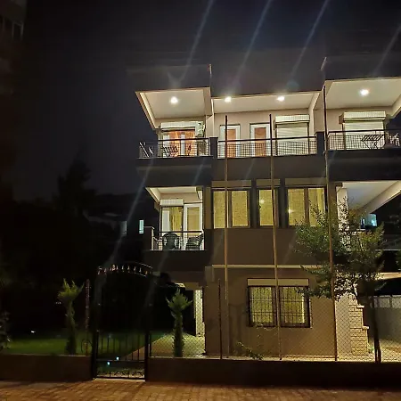 El Mundo Gazde/Camere de închiriat Antalya